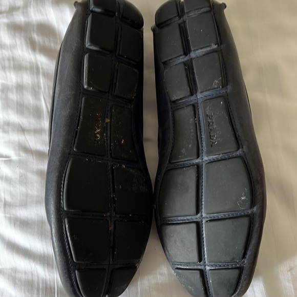 PRADA NAVY RIDERS. IN EXCELLENT CONDITION. WORN HANDFUL OF TIMES. - Picture 3 of 13